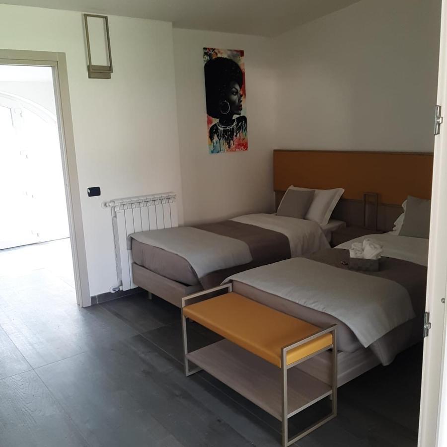 Rainbow Sweet Rooms Valmontone Exterior foto